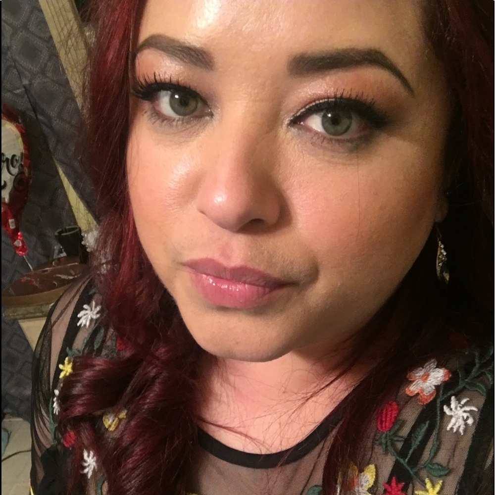 Meet your Posher, Maria